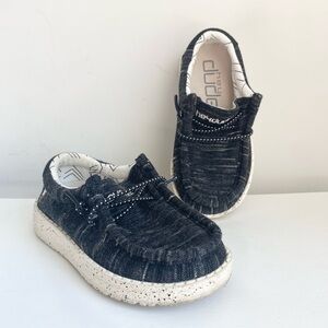 Hey Dude Wally shoes black size 8